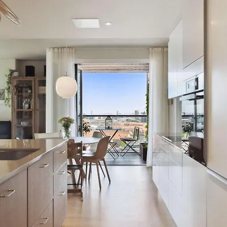 Apartmán Spacious In V With Balcony