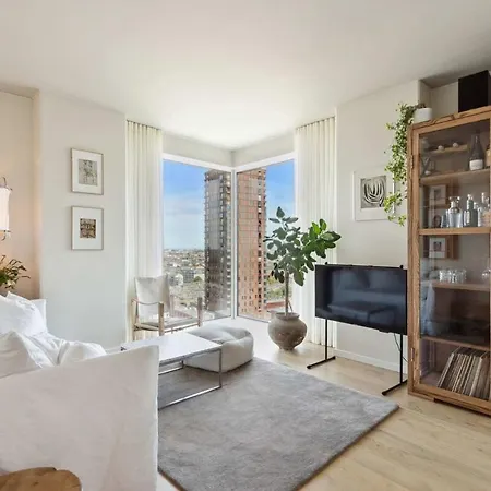 Spacious In V With Balcony * Kopenhagen